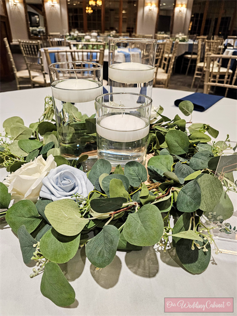 Hurricane Vase (6.25") (CANDLES NOT INCLUDED)(CANDLES DIAMETER MUST BE UNDER 3" TO FIT ALL THE WAY AT THE BOTTOM)(MUST BE BATTERY OPERATED PILLAR CANDLES OR 3" DIAMETER OPEN FLAME FLOATING CANDLES)