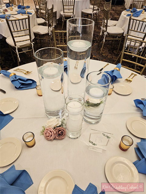 Hurricane Vase (20" Tall) (5" Diameter) (MUST BE BATTERY OPERATED PILLAR CANDLES OR 3" DIAMETER OPEN FLAME FLOATING CANDLES)