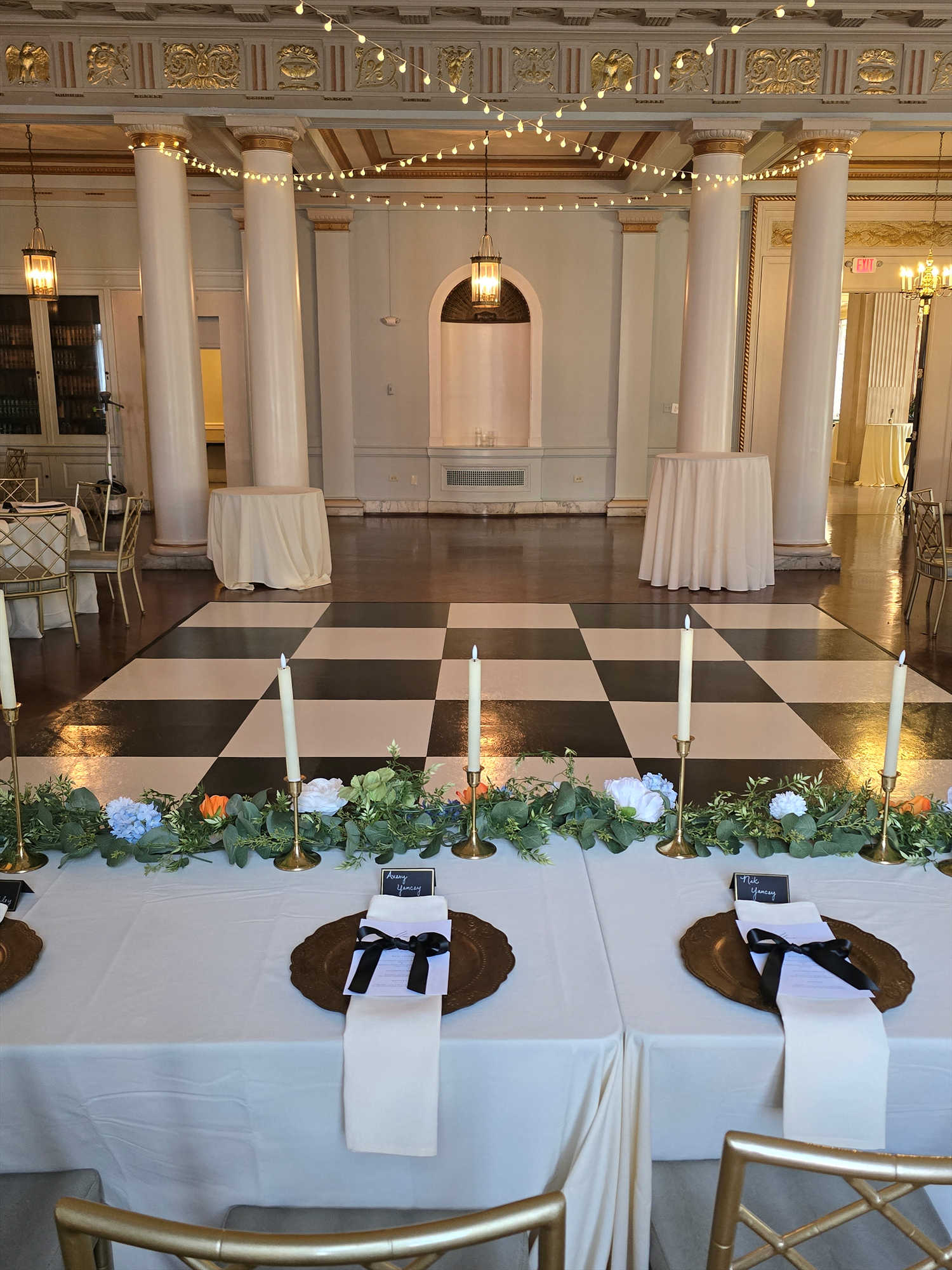 Checkered Dance Floor (24' x 24')