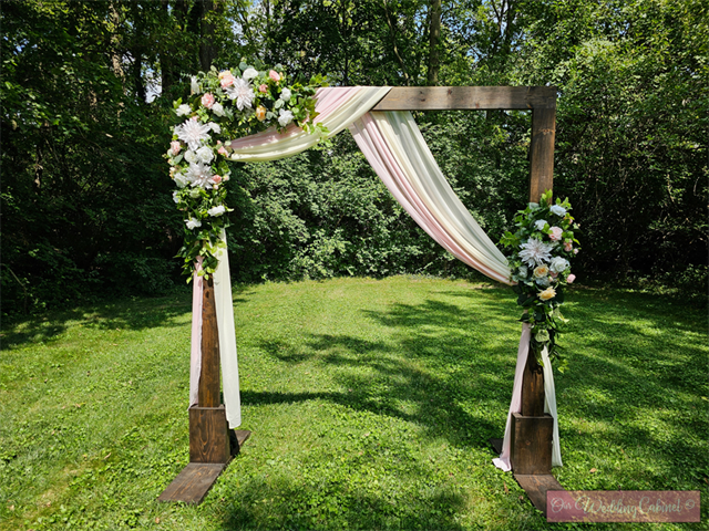 Arch 7' Wooden Window Frame 