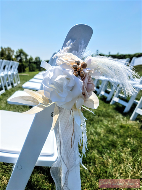 Aisle Chair Floral with Drapery Dried White and Beige (Set of 8) 