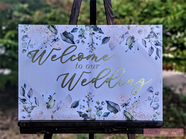"Welcome to Our Wedding" Eucalyptus and Gold Foil Lettering Canvas (24"L x 16"H)