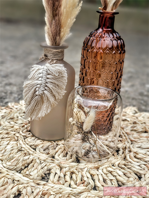 6" Pink Frosted Vase With Leaf Tassel