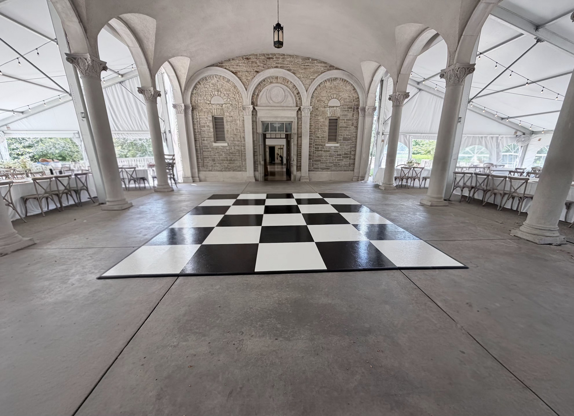 Checkered Dance Floor (24' x 24')