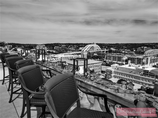 THE PHELPS BAR/TOP OF THE PARK, CINCINNATI, OH 
