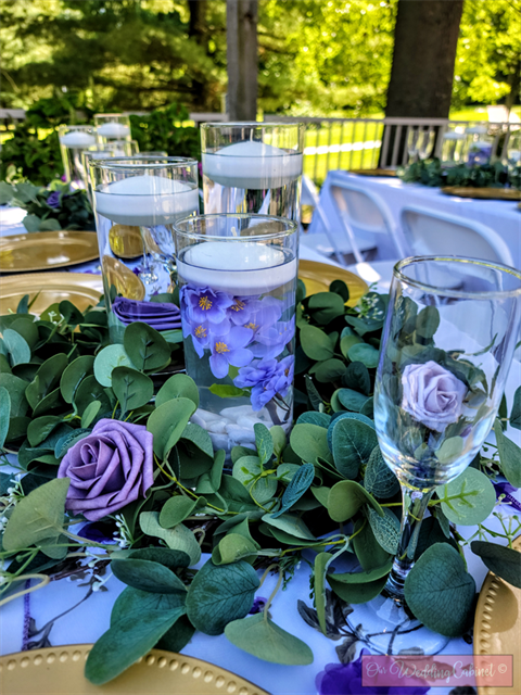 Hurricane Vase (10") (CANDLES NOT INCLUDED)(CANDLES DIAMETER MUST BE UNDER 3" TO FIT ALL THE WAY AT THE BOTTOM) (MUST BE BATTERY OPERATED PILLAR CANDLES OR 3" DIAMETER OPEN FLAME FLOATING CANDLES) 