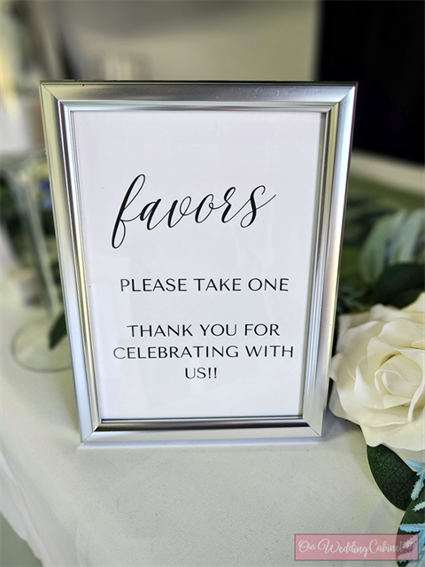5"x7" Silver Frame "Favors" Sign