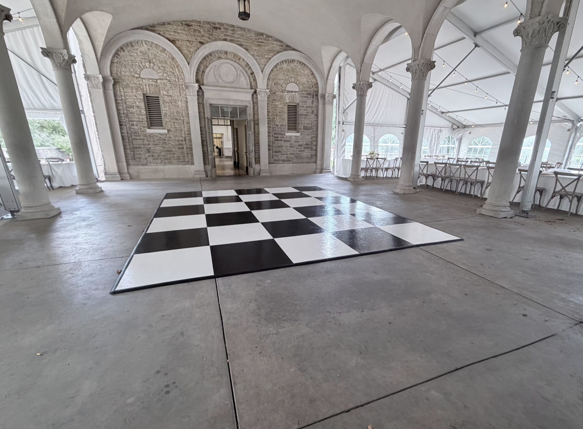 Checkered Dance Floor (24' x 24')