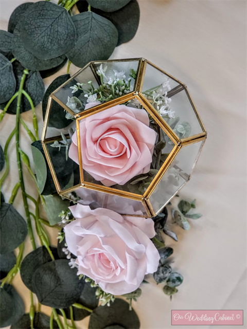 5.5" Gold Octagon Glass Terrarium (CAN NOT FILL WITH WATER)(MUST BE BATTERY OPERATED CANDLES) 